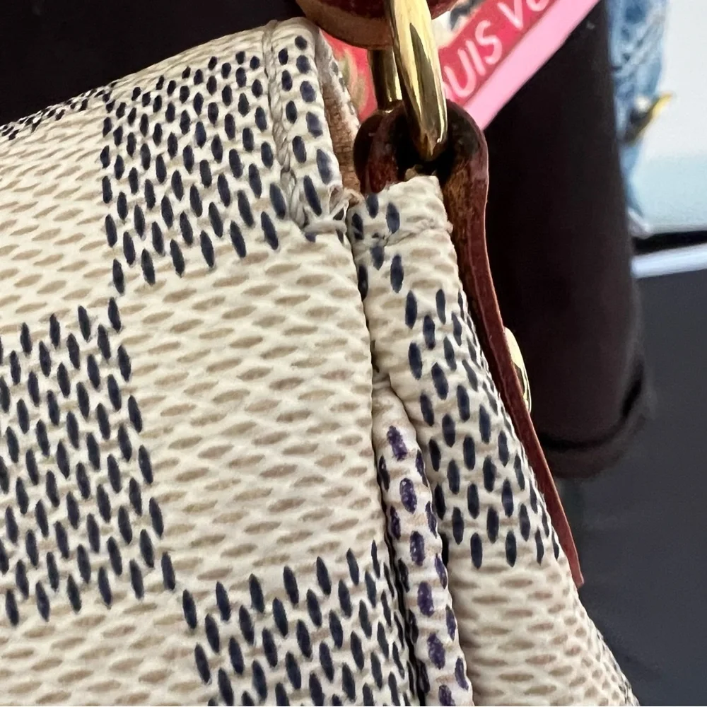 Authentic Louis Vuitton Favorite PM in Damier Azur Canvas - Picture 9 of 16